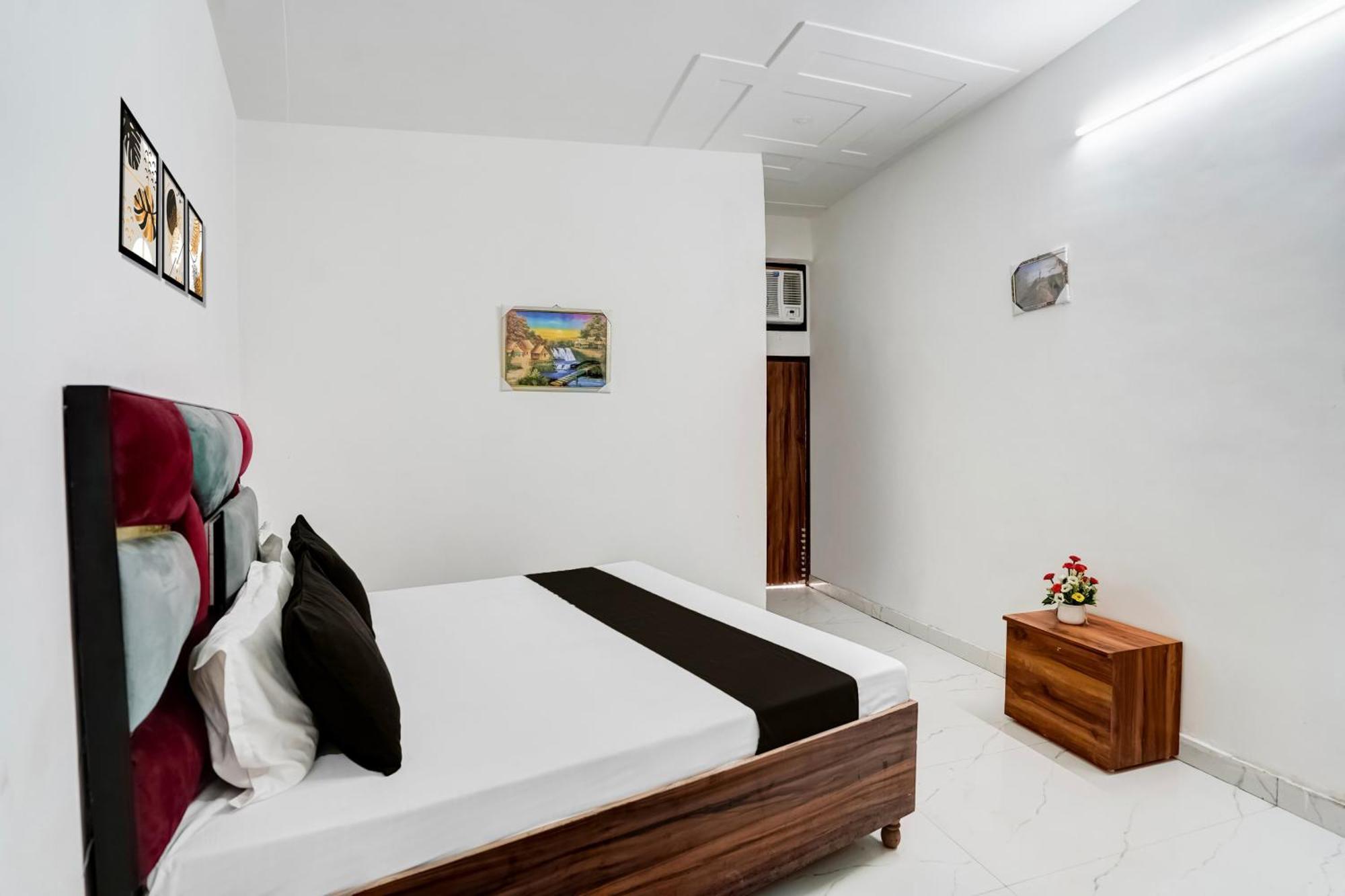 Super Hotel O Burari New Delhi Eksteriør billede